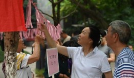 快递员爆料炒菜视频真实,揭秘快递小哥的厨艺逆袭之路