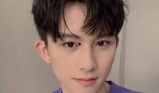 小辉前女友爆料视频在线观看