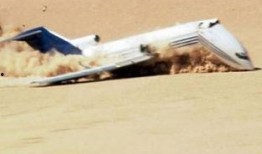 飞机坠机视频爆料真实,坠机视频揭露事故真相