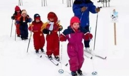 滑雪博主爆料事件视频播放,视频播放背后的真相揭秘