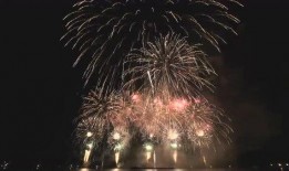 娱乐吃瓜酱白天烟花,娱乐吃瓜酱带你领略白天的烟花盛宴