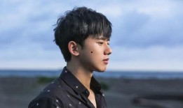 李一桐爆料圈内男星,揭秘明星圈层真实面貌